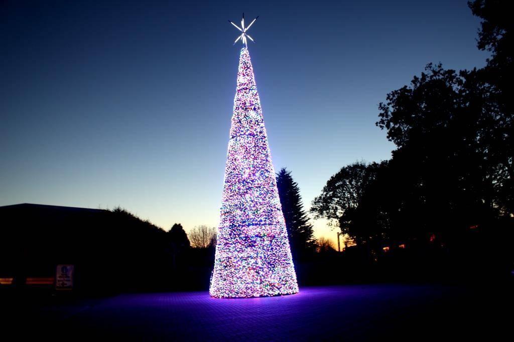 5 great reasons to visit Paultons Park this Christmas
