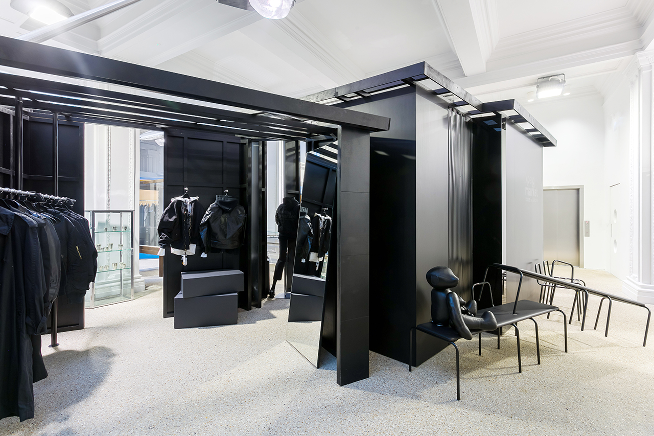 COMME des GARÇONS Launches “CDG Black Market” at Dover