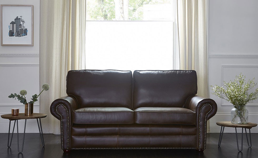 canterbury_2.5_seater_in_vintage_cognac