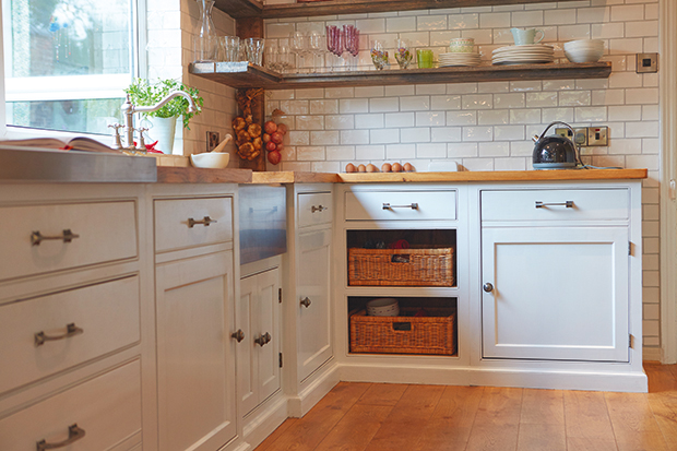 l-shaped shaker kitchen from main furniture and kitchen company