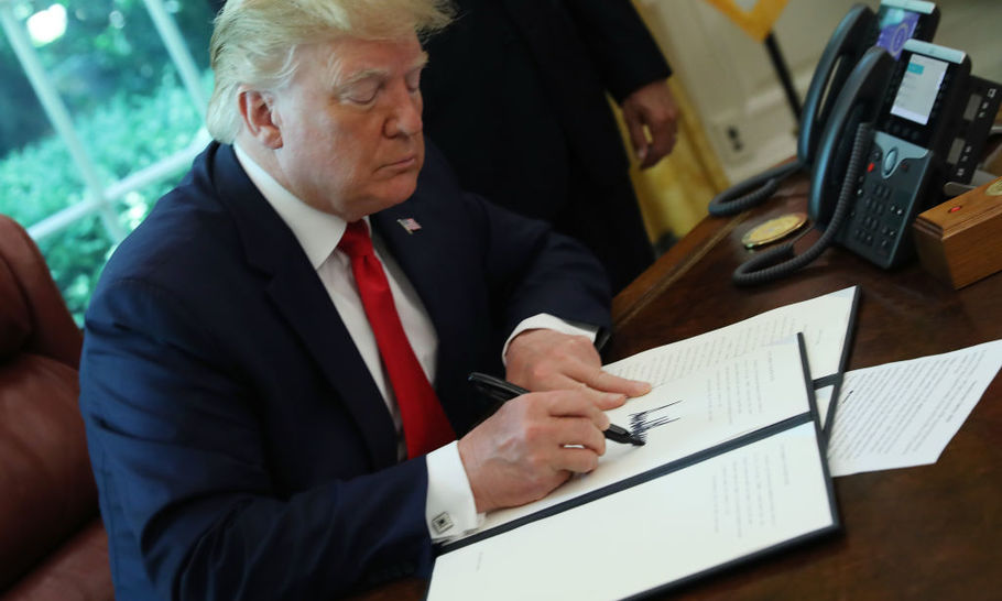 Trump's hardline approach to the Iran problem is causing global chaos