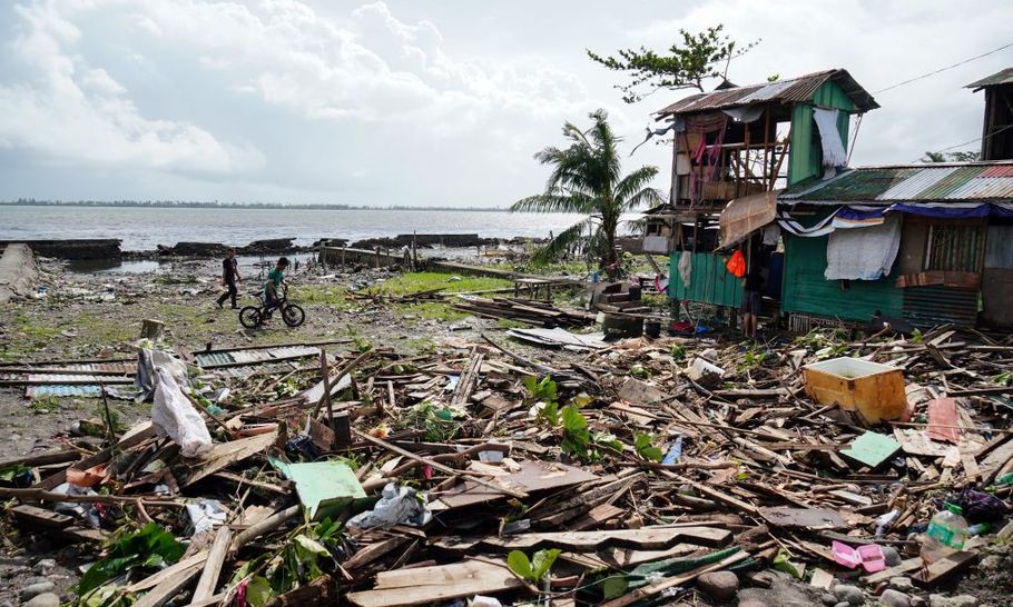 Amid the disasters, let’s not forget the tidings of comfort and joy