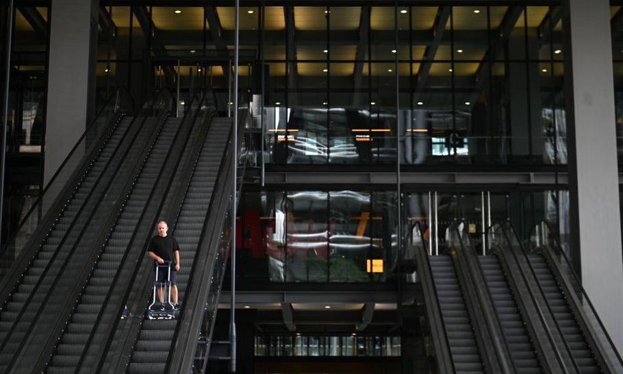 No 10 wants us all back in the office — but it's not up to them