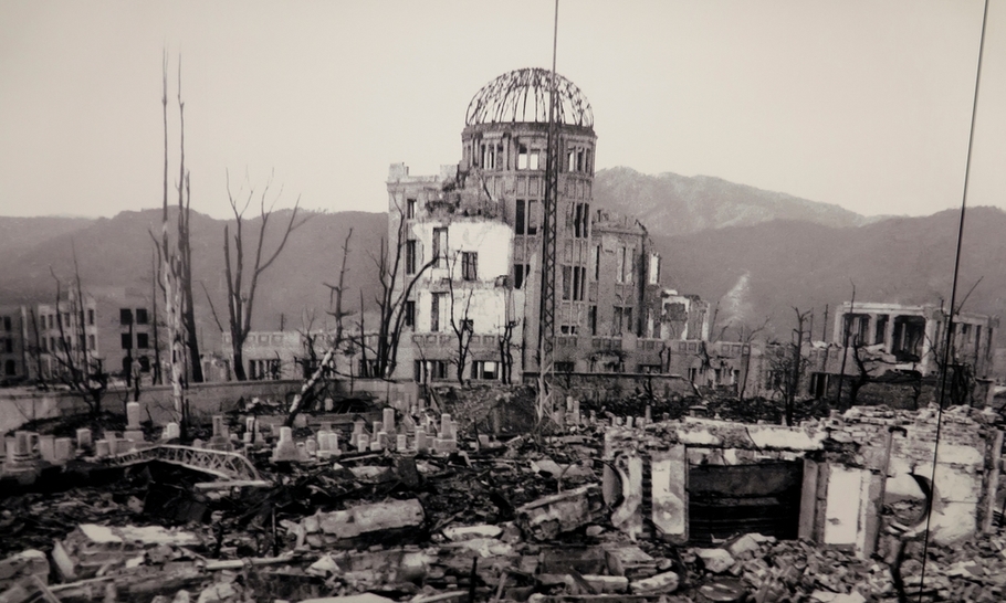 Go and the atomic bomb