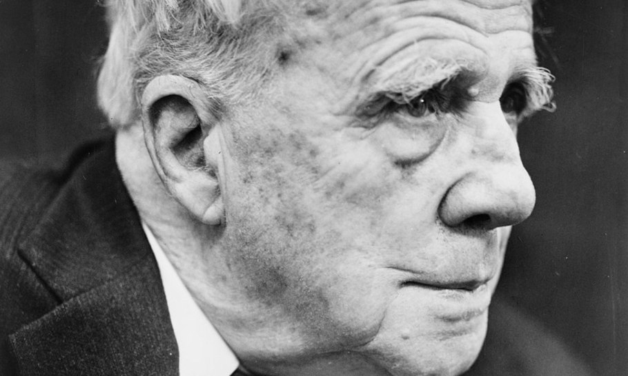 Robert Frost: the mask of gloom