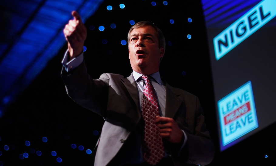 Populist nationalists and liberal internationalists now dominate British politics