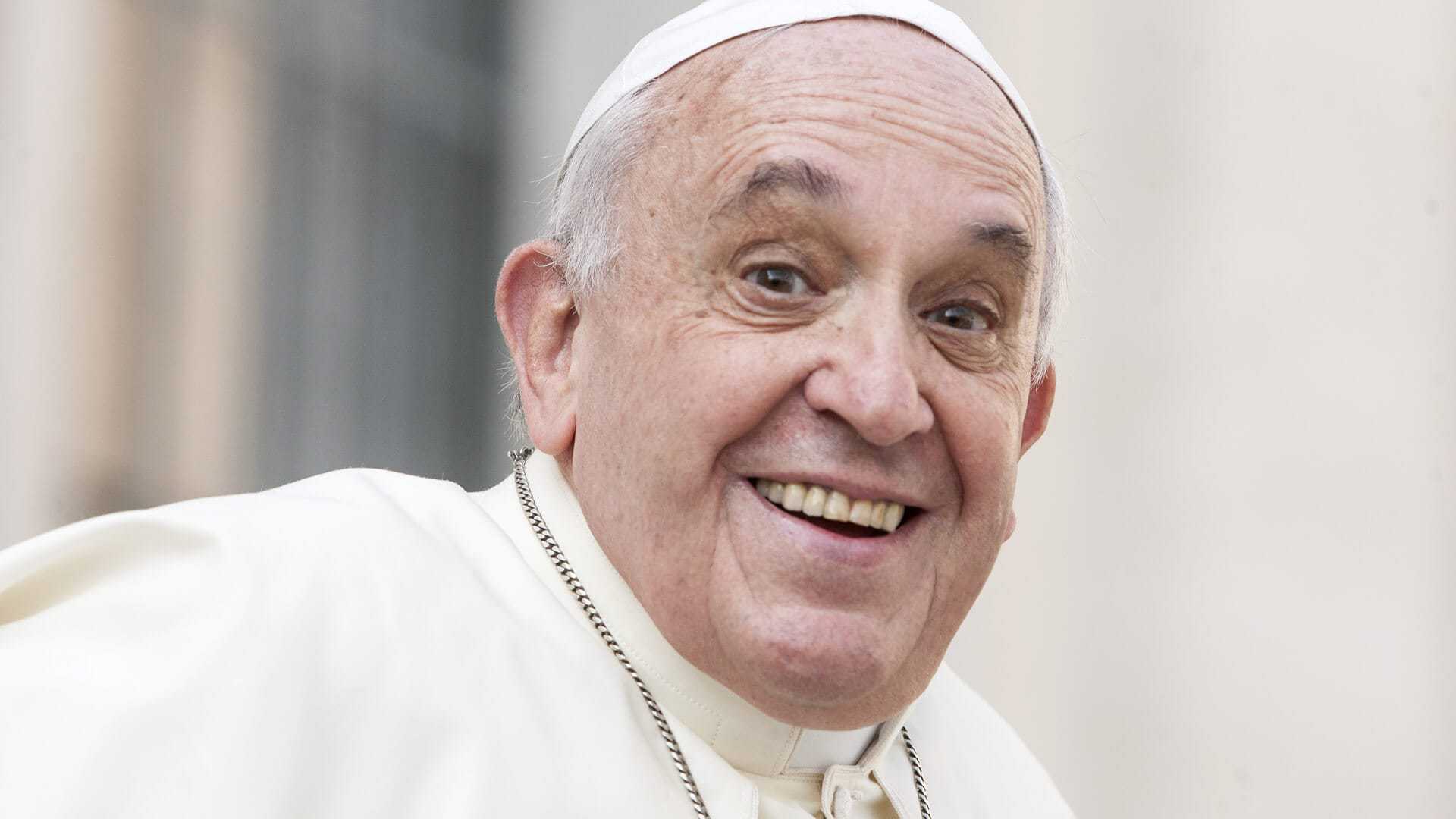 %20O%20Papa%20n%C3%A3o%20%C3%A9%20conhecido%20por%20estar%20%E2%80%9Cem%20todo%20o%20lado%E2%80%9D.%20Possivelmente%20por%20saber%20que%20%C3%A9%20humano%2C%20com%20limita%C3%A7%C3%B5es%20a%20que%20deve%20atender.