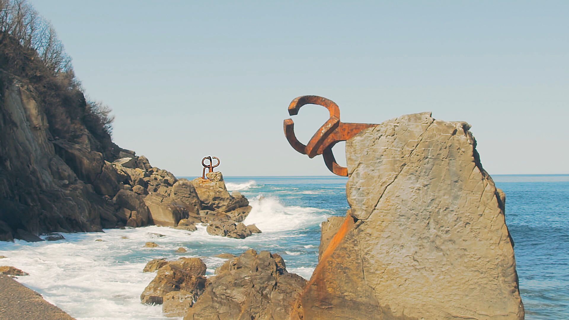Peine%20del%20viento%2C%20cortes%C3%ADa%20Chillida%20Leku%20%C2%A9Sucesi%C3%B3n%20de%20Eduardo%20Chillida.