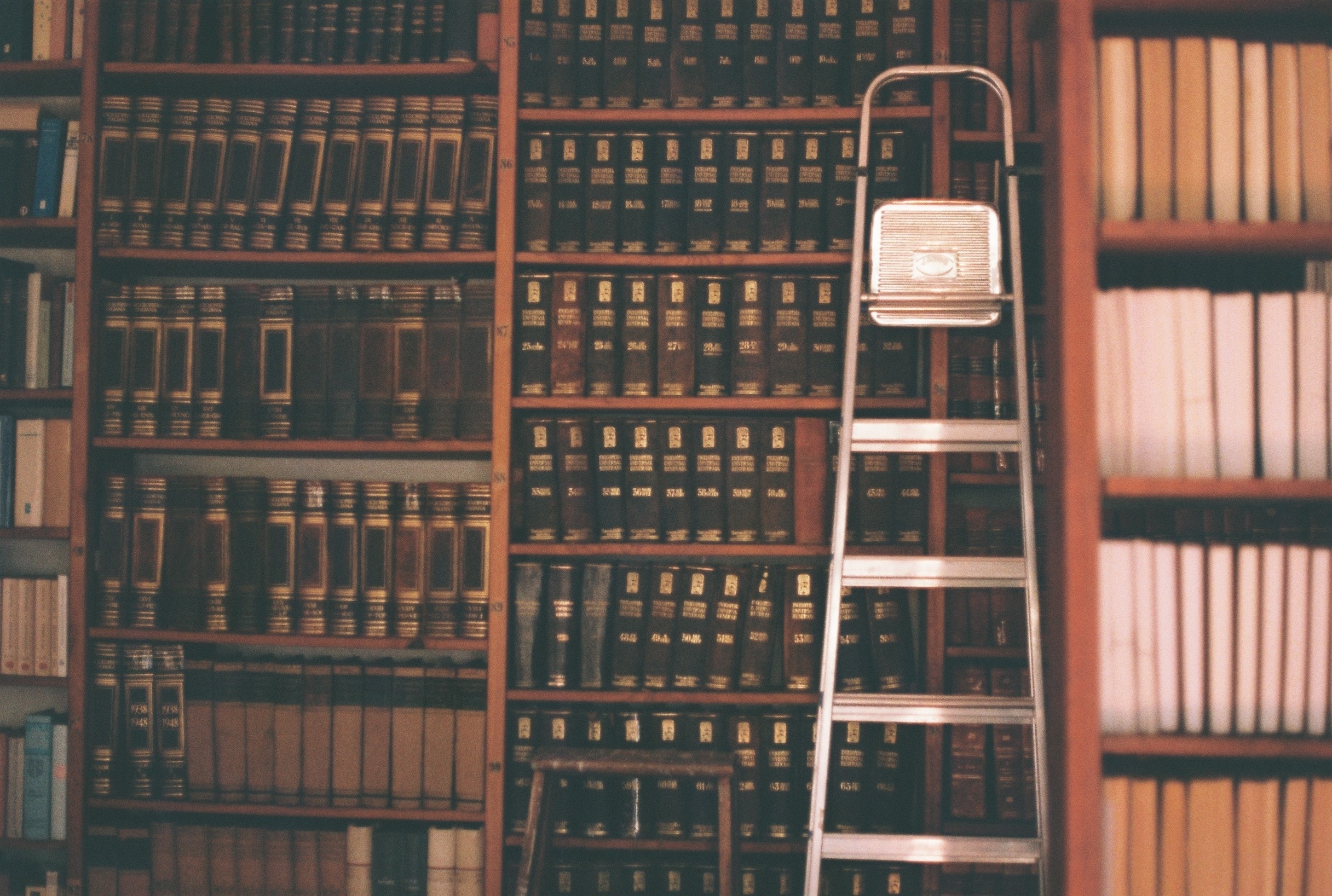 Biblioteca%20da%20Brot%C3%A9ria%2C%20com%20mais%20de%20160%20mil%20volumes%2C%20ser%C3%A1%20instalada%20no%20novo%20espa%C3%A7o%20cultural