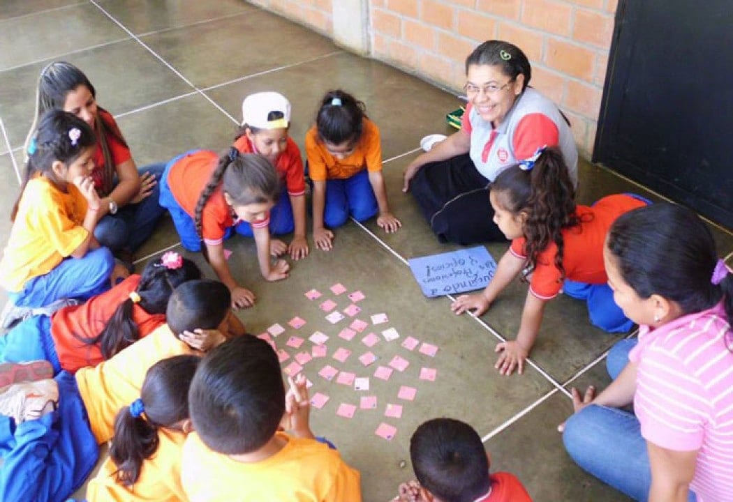 Escola%20F%C3%A9%20e%20Alegria%20na%20Venezuela%20