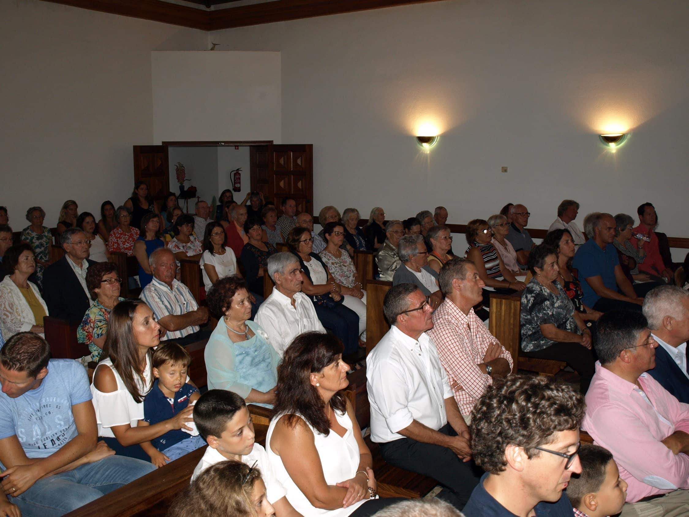 V%C3%A1rias%20pessoas%20juntaram-se%20ao%20P.%20Domingos%20para%20agradecer%20os%20seus%2060%20anos%20como%20jessu%C3%ADta