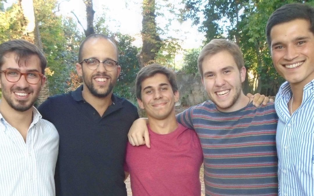 Cinco noviços iniciam formação