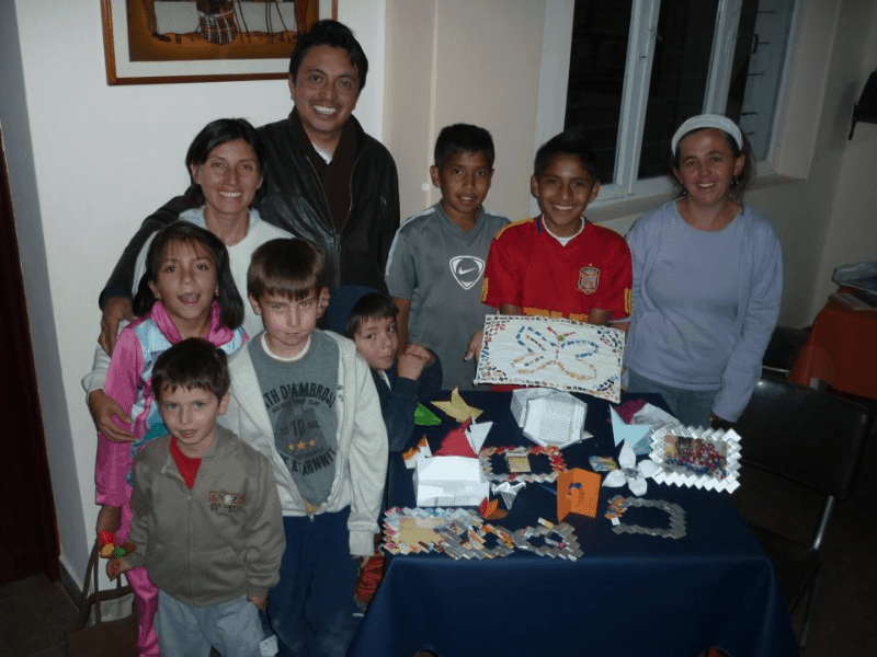 Com%20os%20sobrinhos%20e%20filhos%20dos%20membros%20do%20grupo%20%C2%ABDeus%20Amigo%C2%BB%2C%2012%20de%20julho%20de%202012