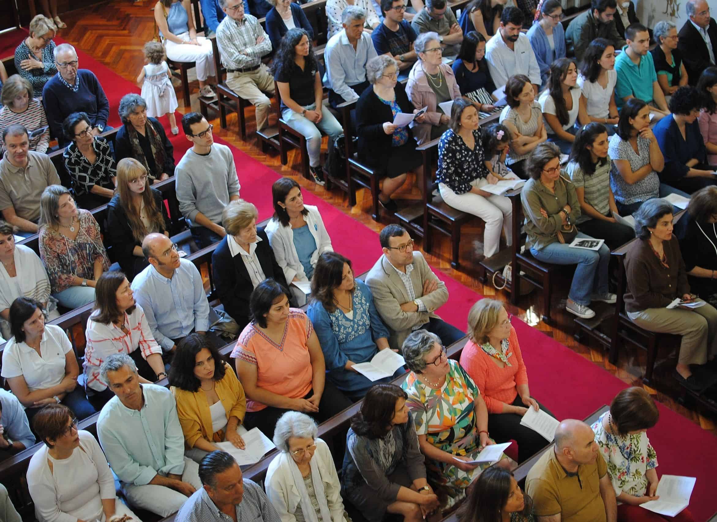 A%20fam%C3%ADlia%20CVX%20encheu%20a%20Igreja%20de%20Nossa%20Senhora%20de%20F%C3%A1tima.