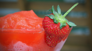 How to make a quick and easy strawberry daiquiri at home this bank holiday weekend