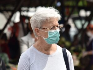 Leading scientists call for end of face masks and social distancing by June