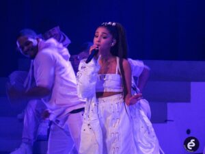 Ariana Grande gave £100 to every child in two Manchester hospitals this Christmas