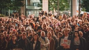 Andy Burnham calls on men to ‘change their behaviour’ at drink spiking protest in Manchester