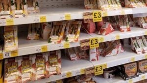 Health expert calls for a full ban on supermarket meal deals