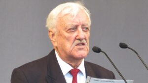 Legendary actor Bernard Cribbins dies aged 93