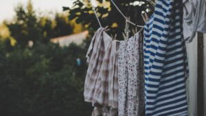 Two major energy firms will pay customers £100 to do washing at night
