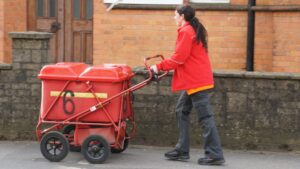 Royal Mail workers to strike on Black Friday and Cyber Monday in row over pay