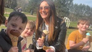 Pregnant mum tragically dies after horror crash that left kids in hospital