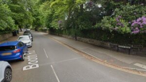 Teenager dies in the street after being found seriously injured