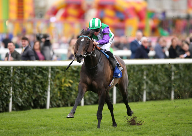 Vadream winning the Pertemps Network Cammidge Trophy Stakes at Doncaster Racecourse