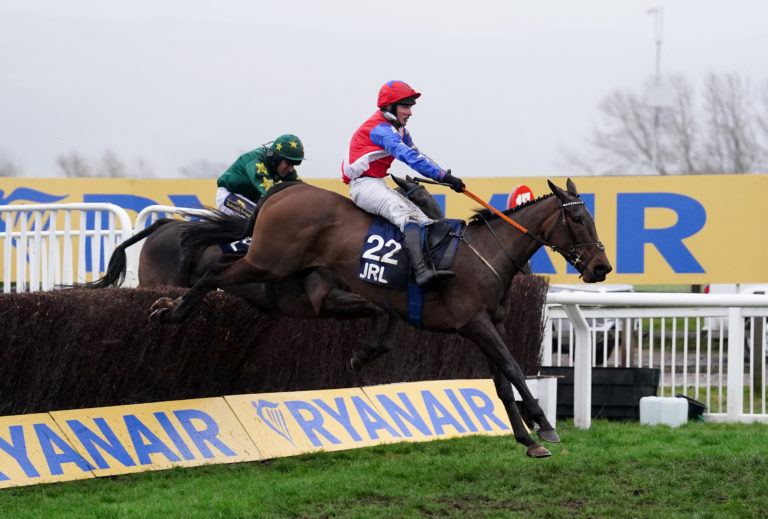 Angels Dawn leads Stumptown at the final fence at Cheltenham