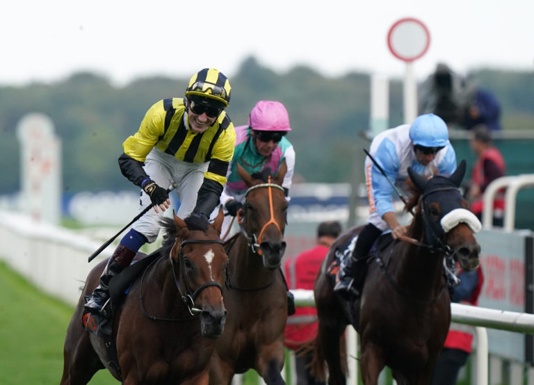 Eldar Eldarov (left) winning the St Leger