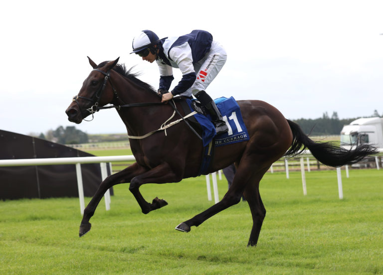 Pipsy winning the Bermingham Cameras Photo Finish Irish EBF Maiden