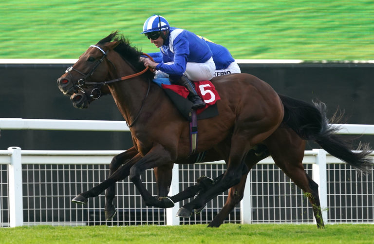 Hukum defeating Desert Crown in the Brigadier Gerard Stakes