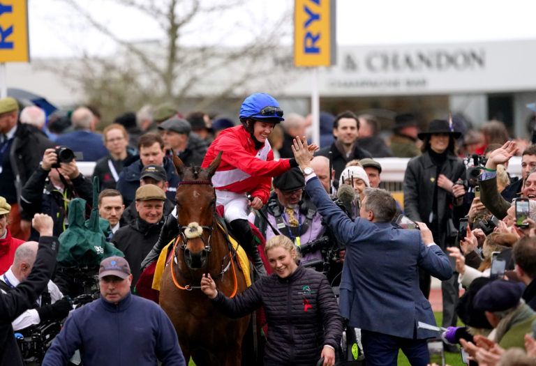 Envoi Allen returns to the Cheltenham winner's enclosure