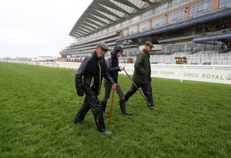 Conditions could turn heavy on Ascot's round course