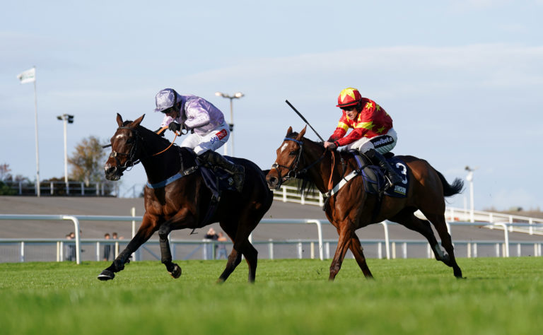 Jetoile wore down Minella Drama in the long home straight