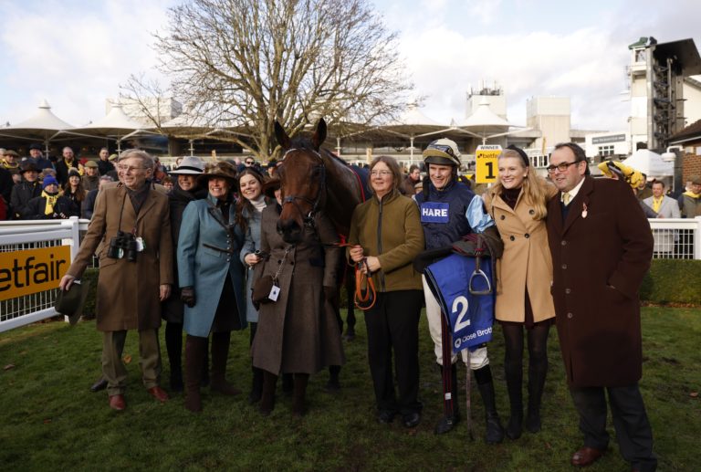 Alan King (right) with Edwardstone and his connections