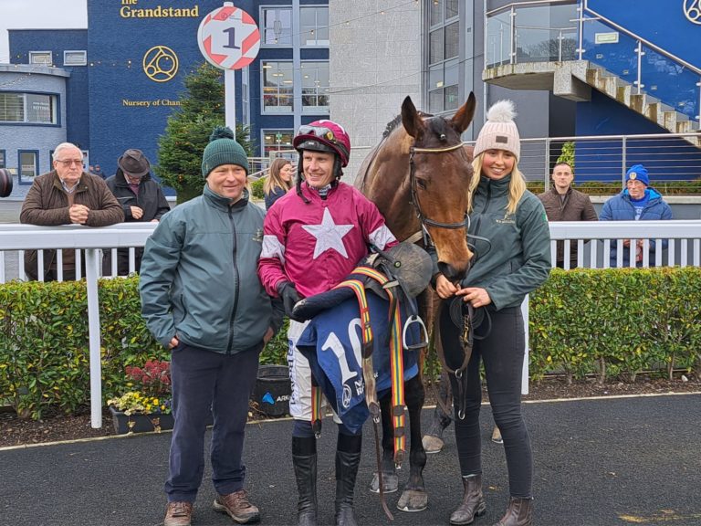 Quai De Bourbon looks another smart recruit for Willie Mullins