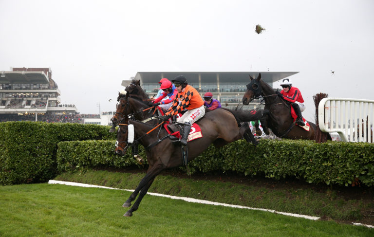 Kingswell Theatre and Tom Scudamore during the Glenfarcas Cross Country Handicap Chase