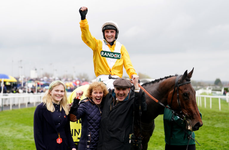 Apple Away after winning at Aintree last year