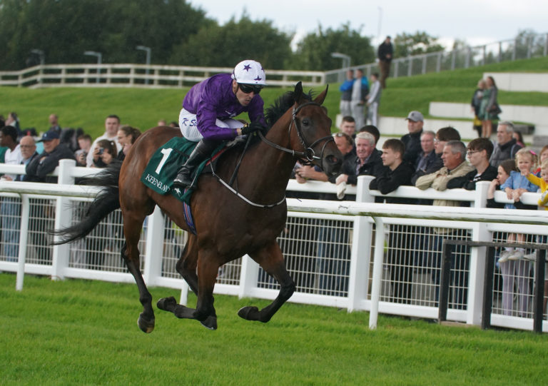 Bucanero Fuerte winning the Phoenix Stakes