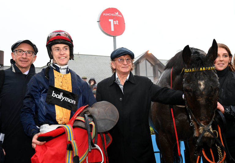 Fastorslow and team after winning the John Durkan