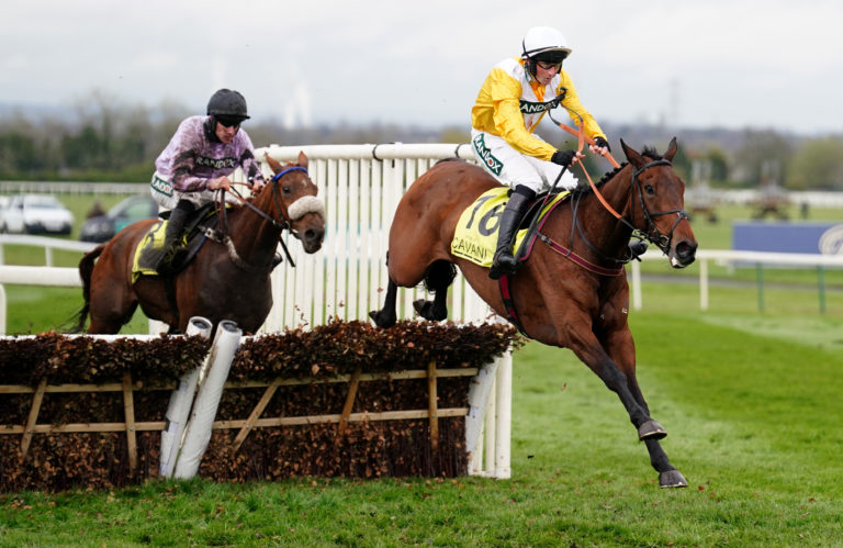 Apple Away winning the Sefton Novices' Hurdle at the Grand National Festival at Aintree Racecourse