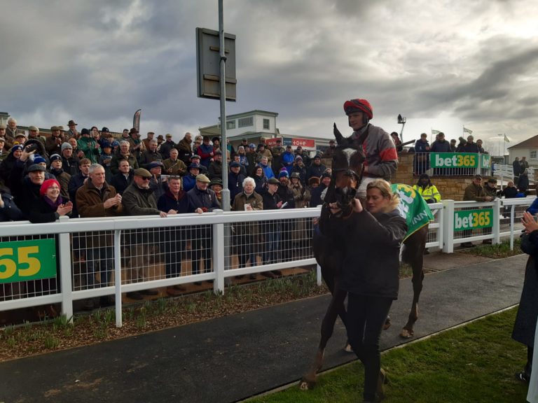 Cracking Rhapsody and Craig Nichol return