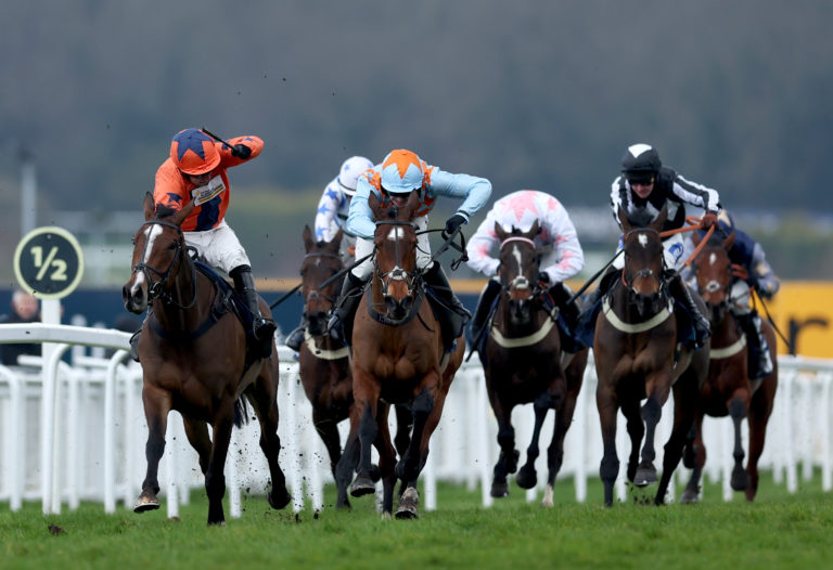 Honky Tonk Highway (left) in winning action at Sandown