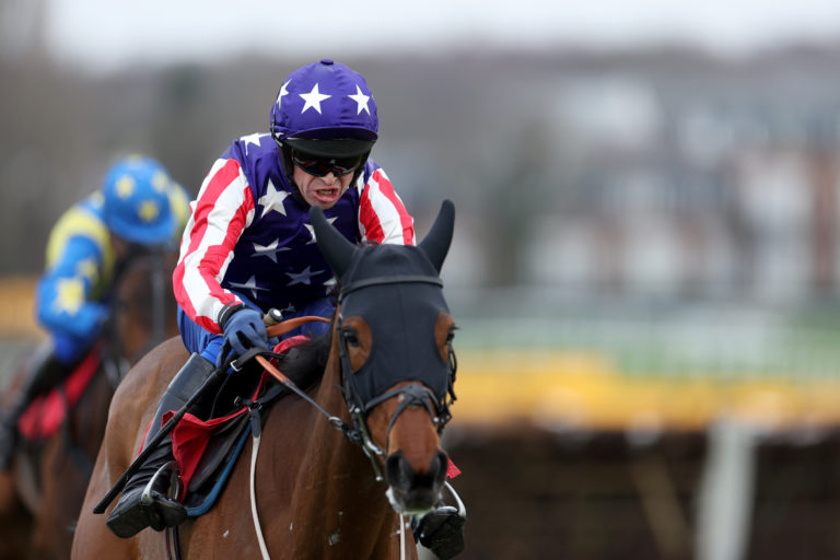 Spiced Rum winning the Betfair Racing Podcasts Juvenile Handicap Hurdle