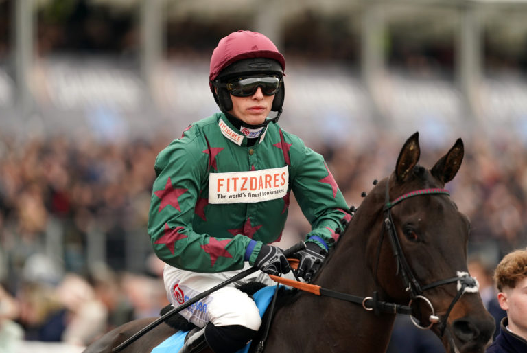 Handstands going to post before the Gallagher Novices' Hurdle
