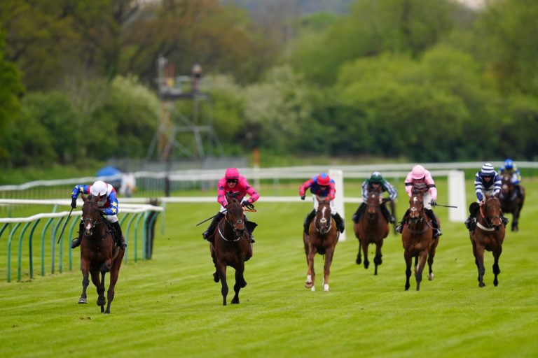 Warwick Races – Thursday April 25th