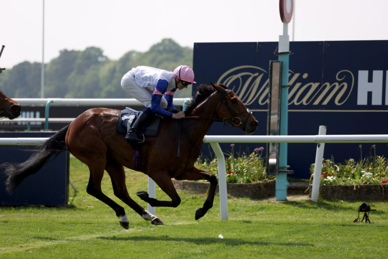 You Got To Me winning the Oaks Trial at Lingfield 