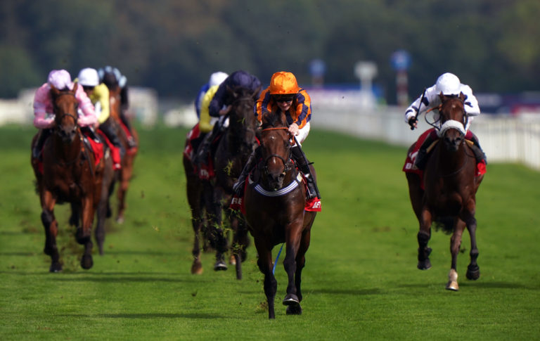 Dancing Gemini winning the Flying Scotsman Stakes